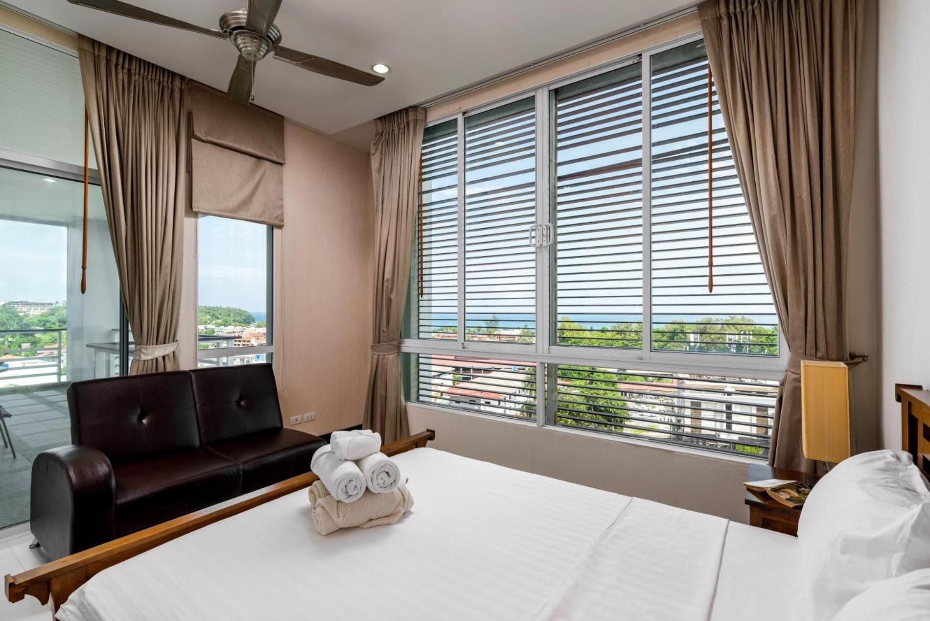 Veloche 2 Bedroom Apartment With Seaview Karon Exterior photo